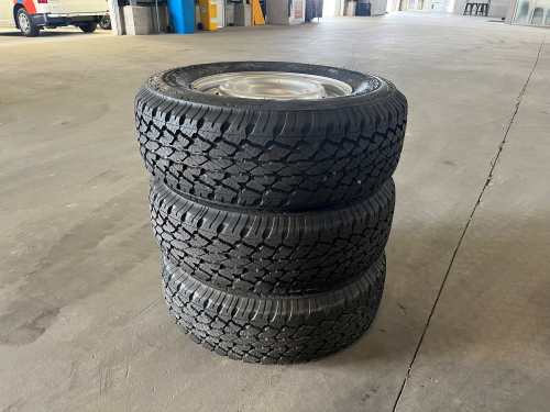 slide-items-3