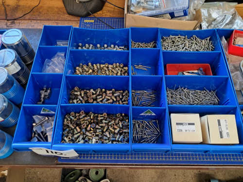 slide-items-3