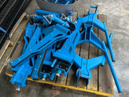slide-items-4