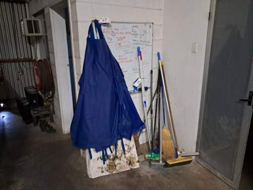 slide-items-0