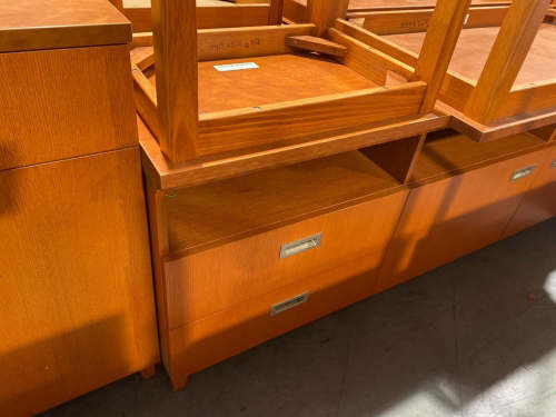 slide-items-3