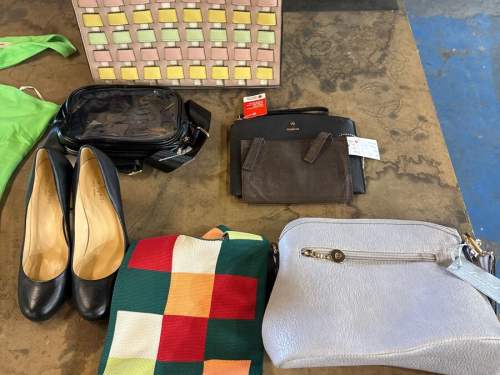 slide-items-3
