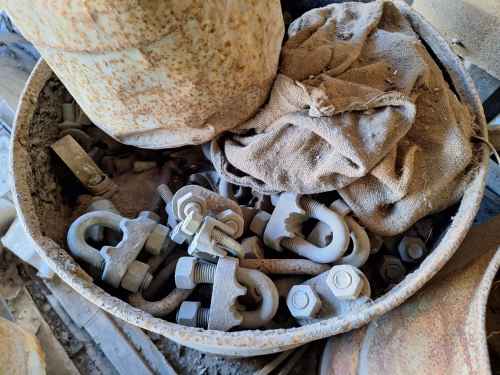 slide-items-3