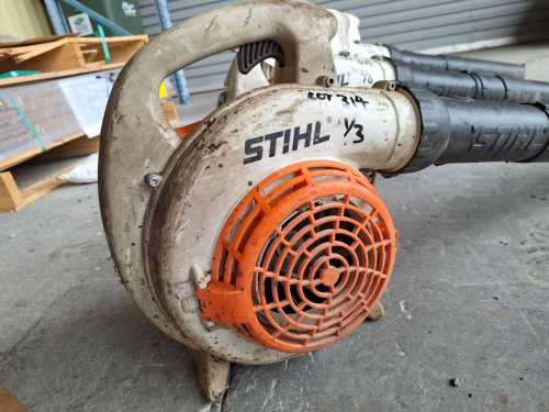 slide-items-3