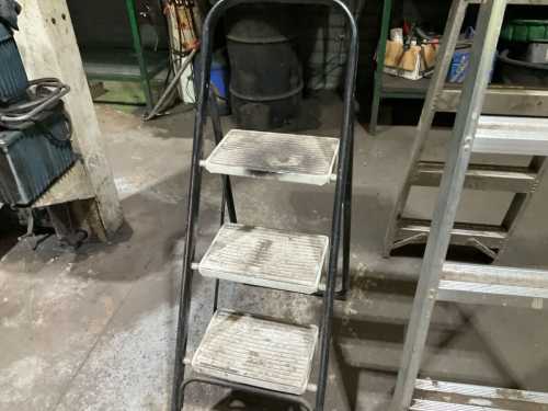 slide-items-1