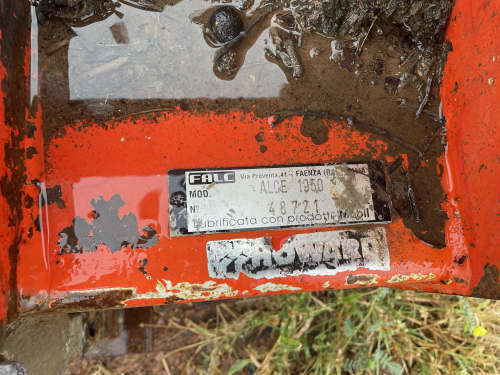 slide-items-2