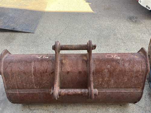 slide-items-3
