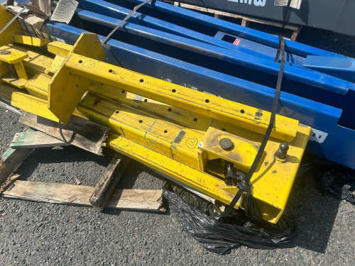 slide-items-2