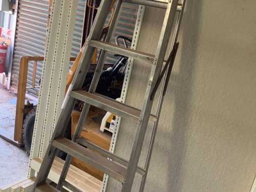 slide-items-1