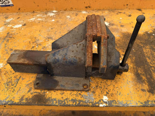 slide-items-3