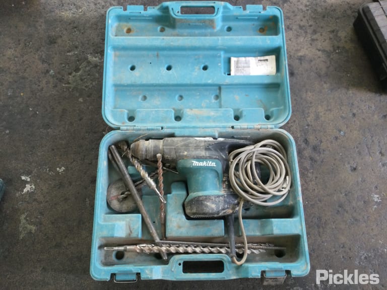 Makita hr3200c 2025