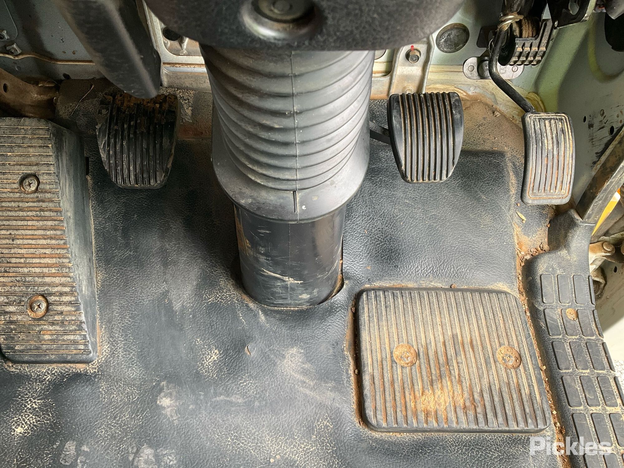 Vehicle photo