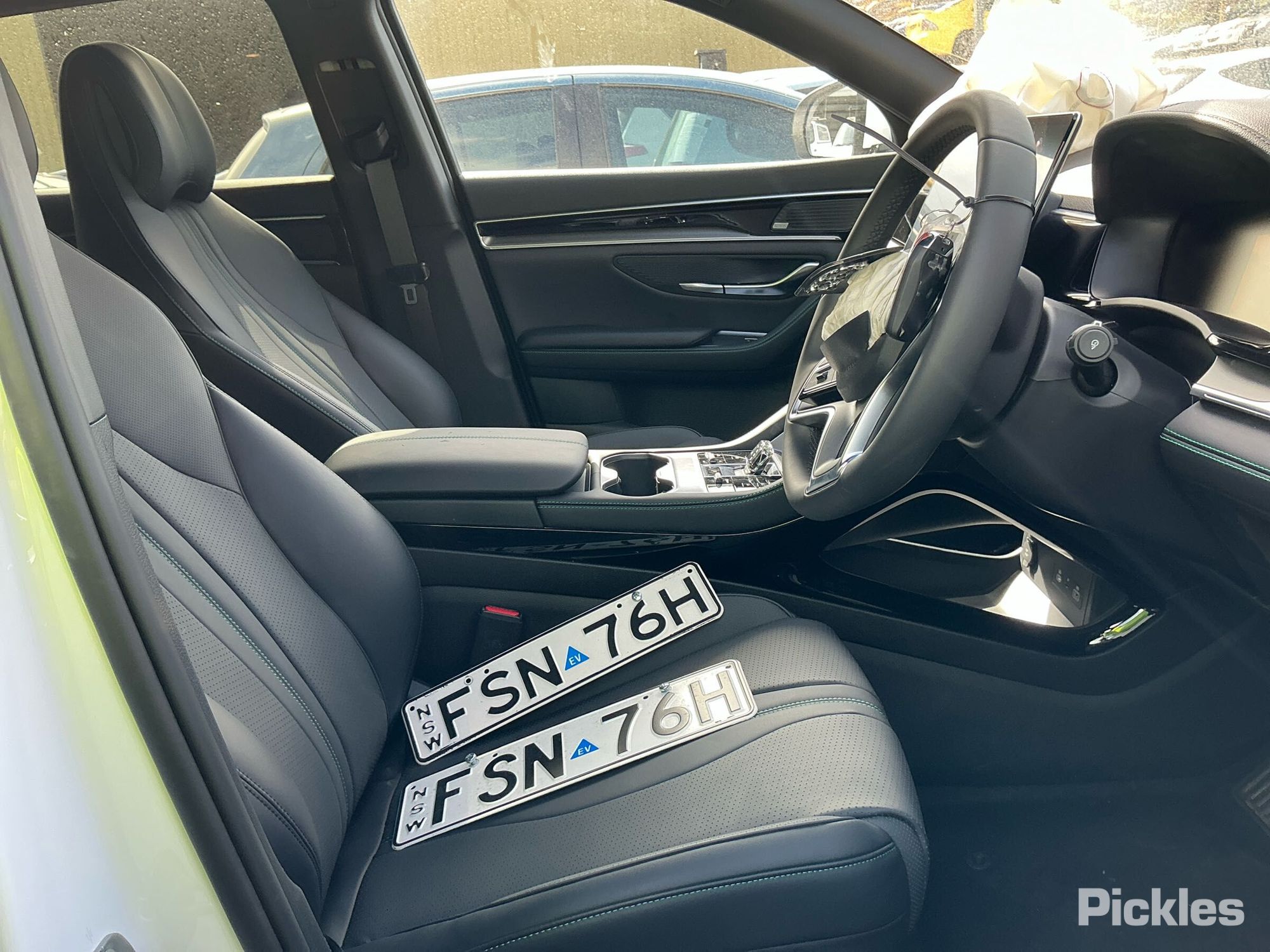 Vehicle photo