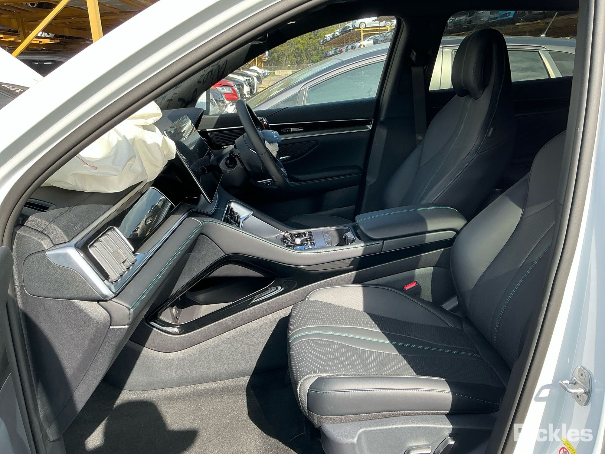 Vehicle photo