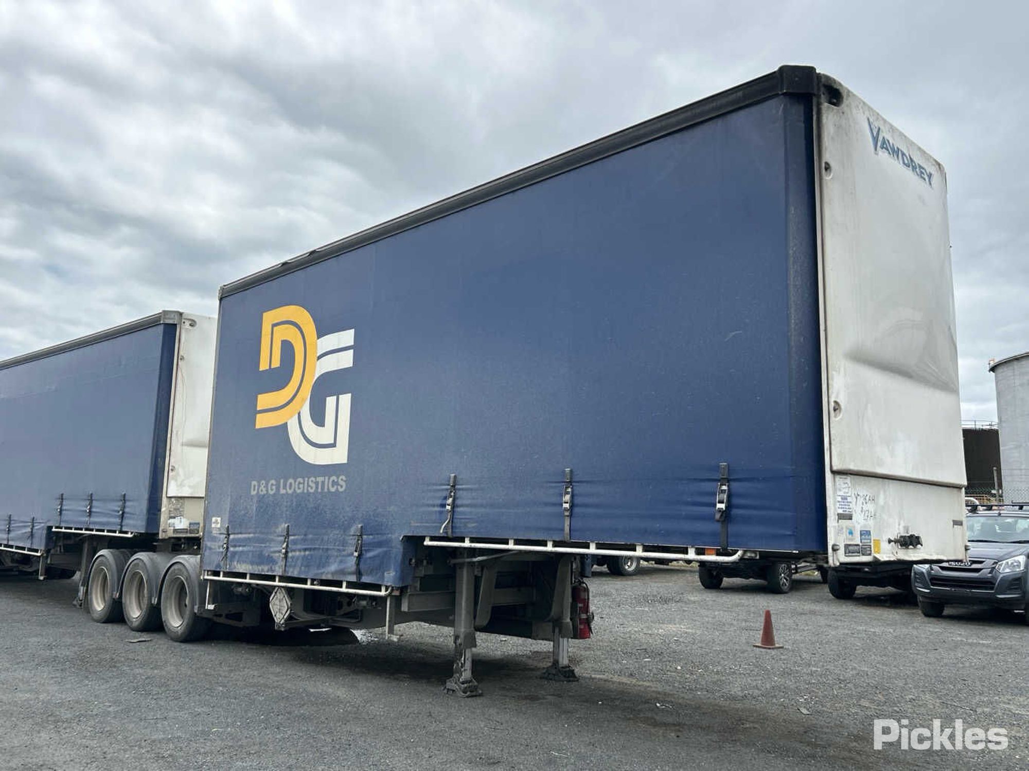 Vehicle photo