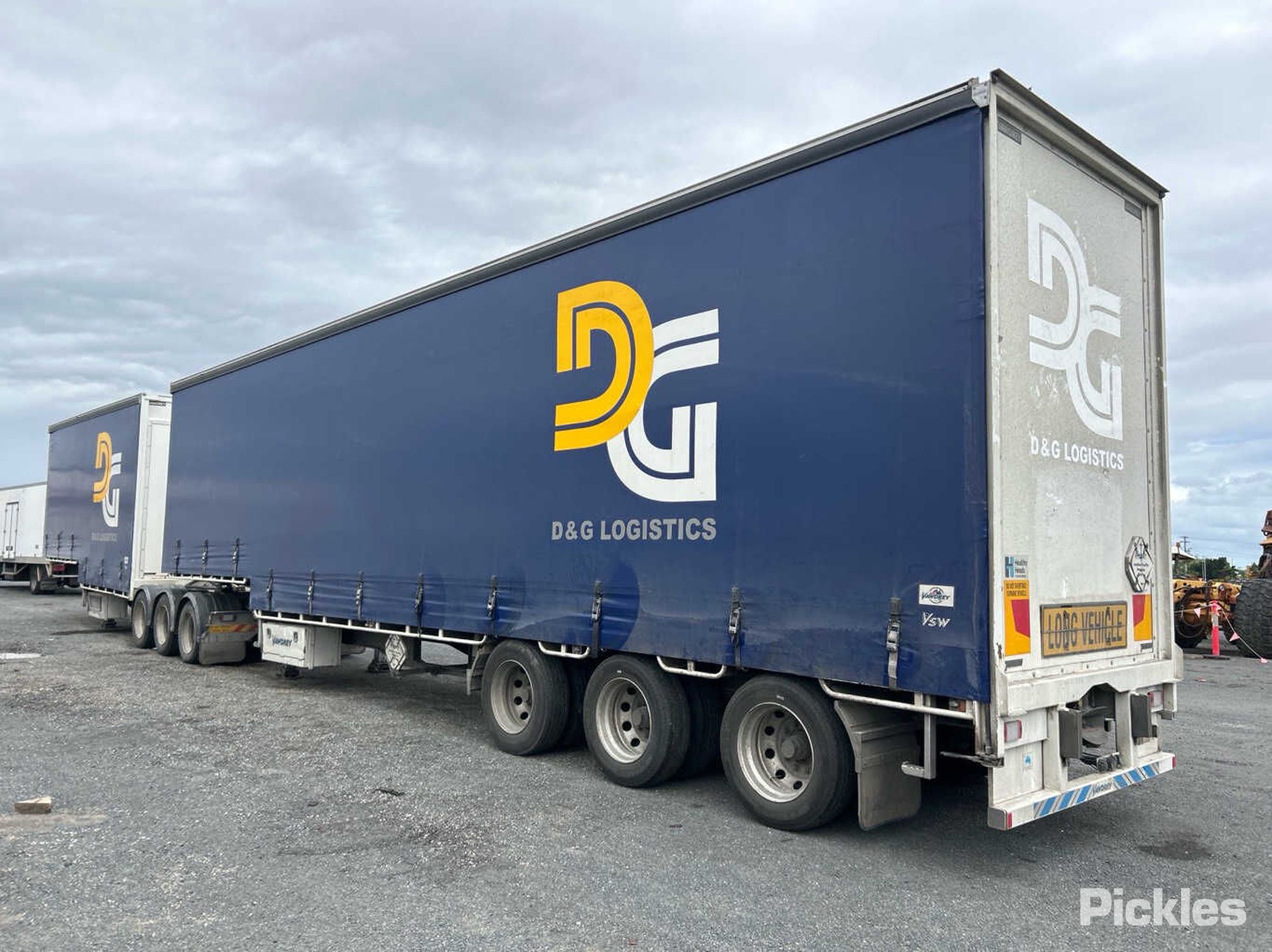 Vehicle photo