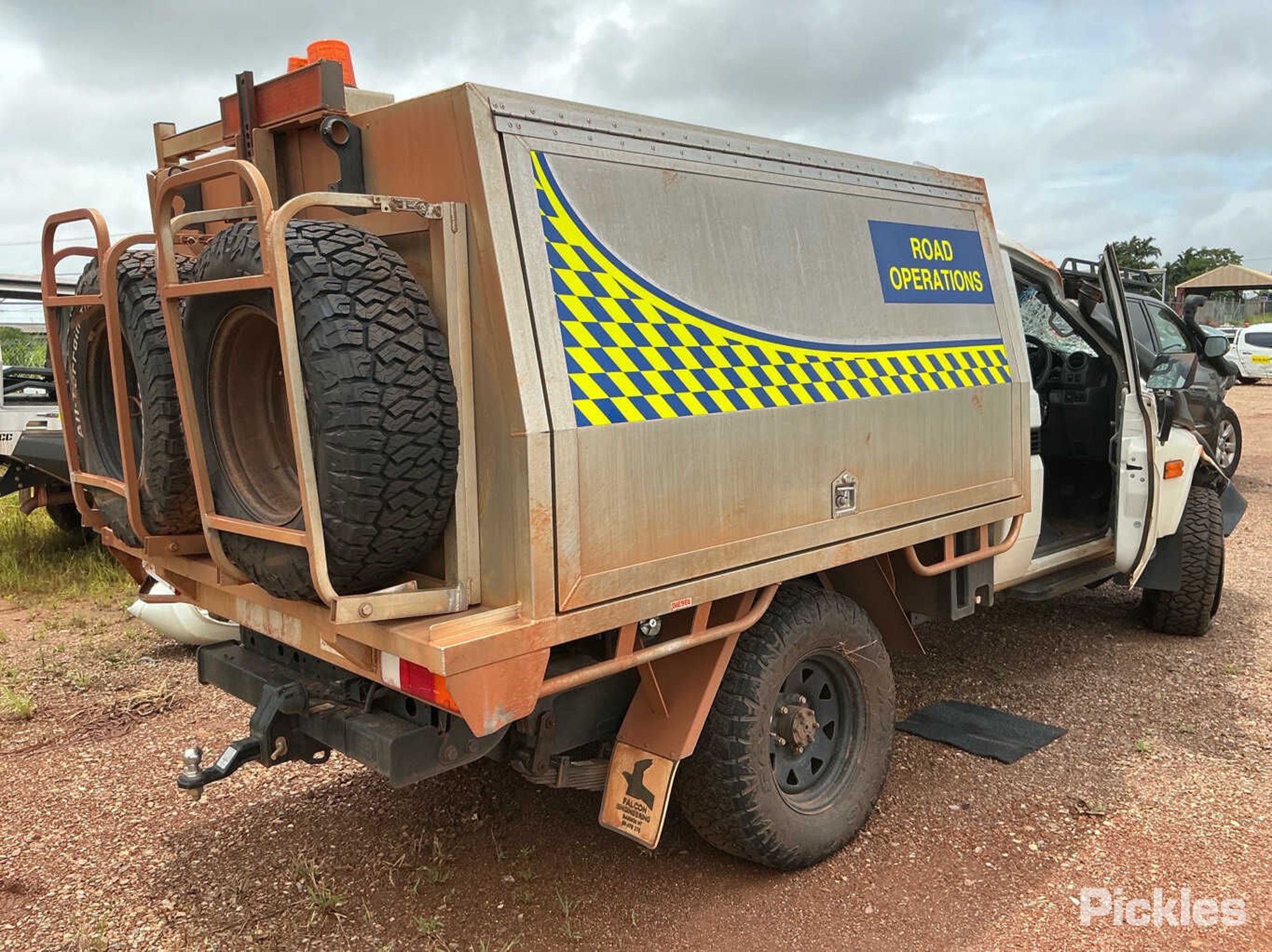 Vehicle photo