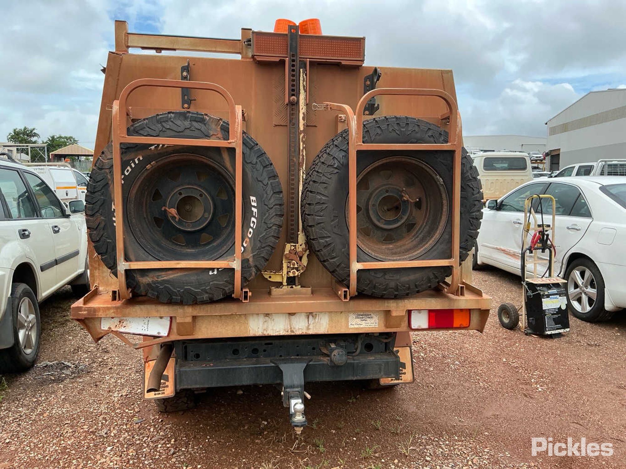 Vehicle photo