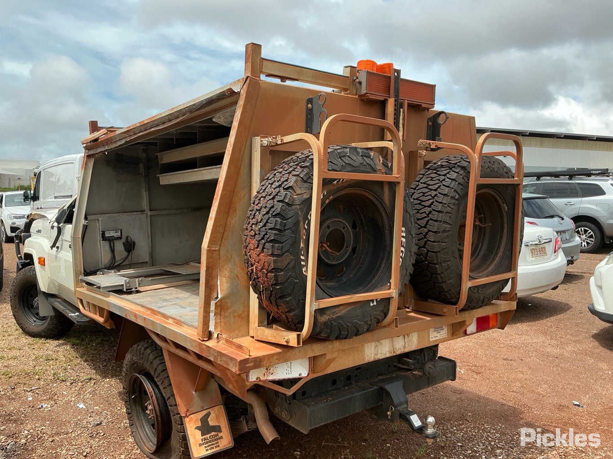 Vehicle photo